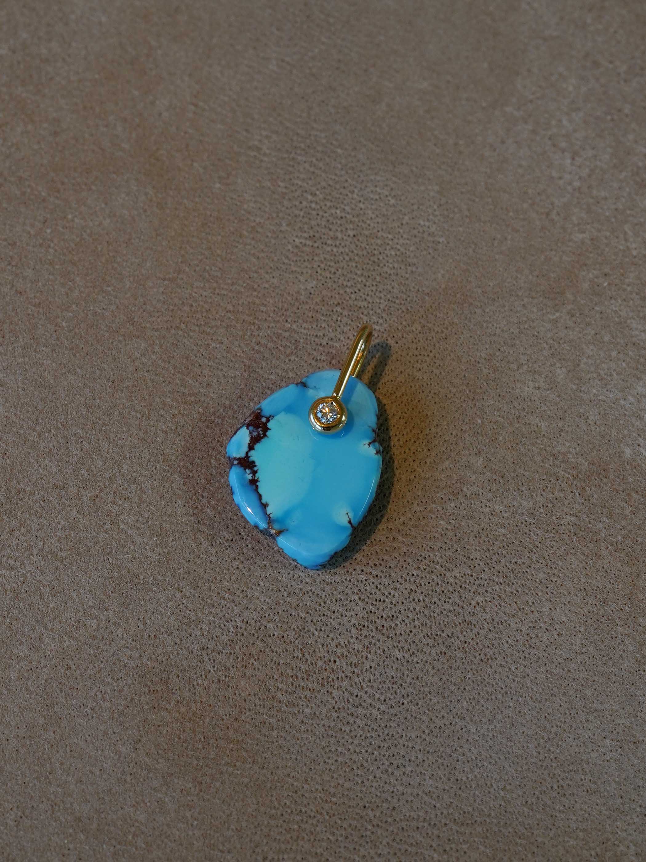 EDITIONS / Charm / Kazakhstan Turquoise (lavender Turquoise)