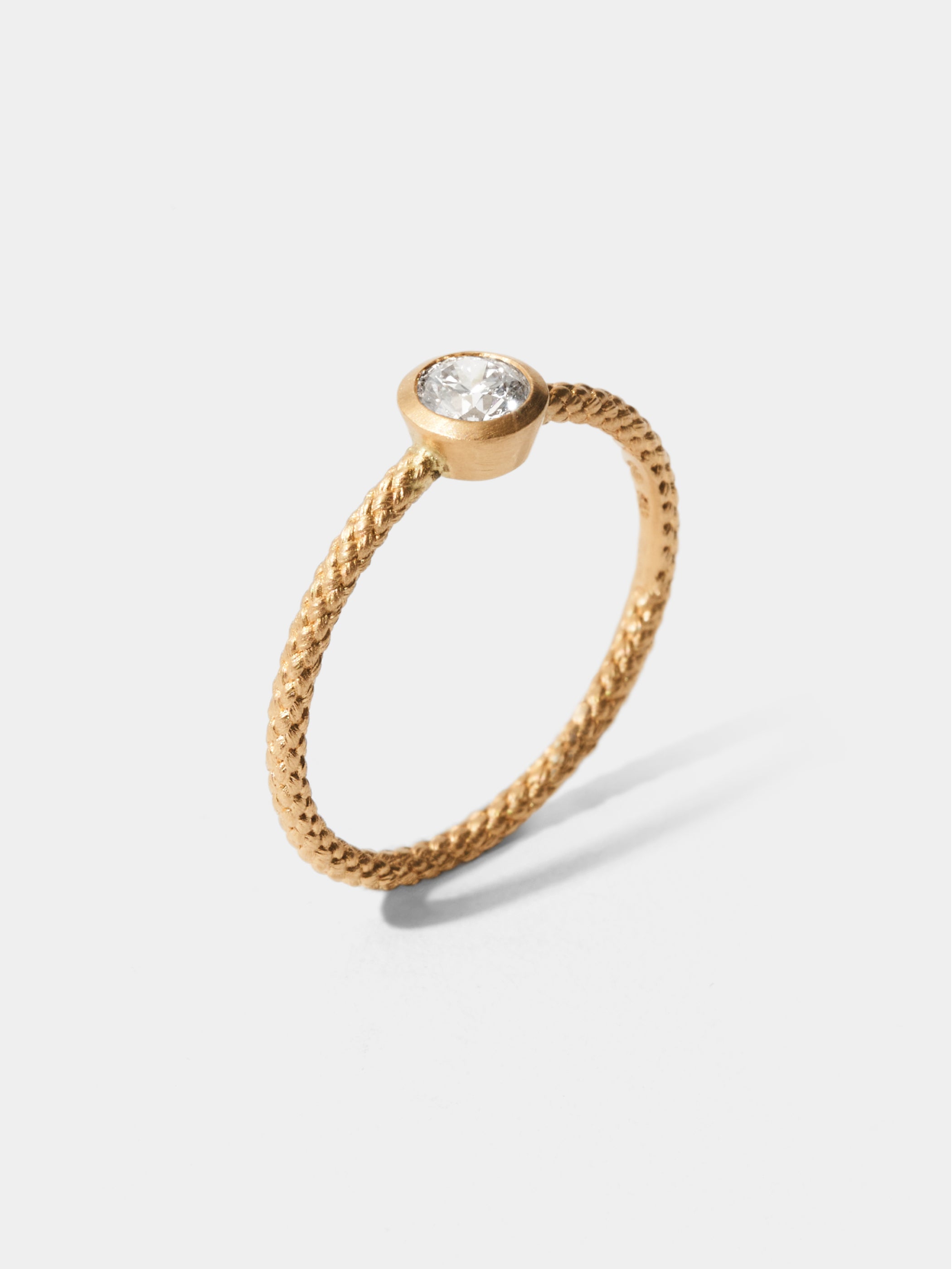 TYING / Solitaire / Brilliant Cut 02 (K18YG)