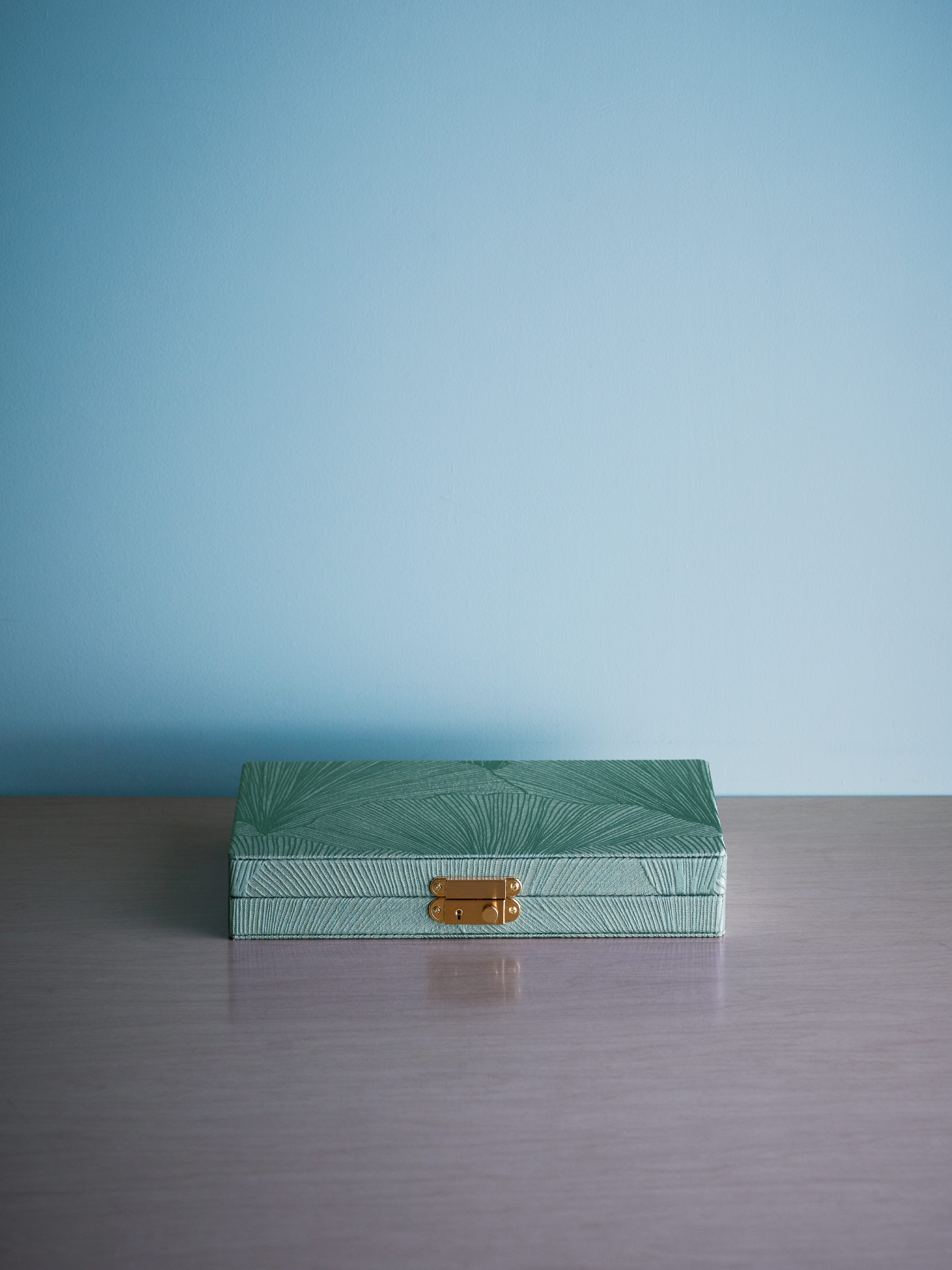 Faning Mint / 光の当たる角度やご利用のモニター画面により実際の商品と多少見え方が異なる場合がございます