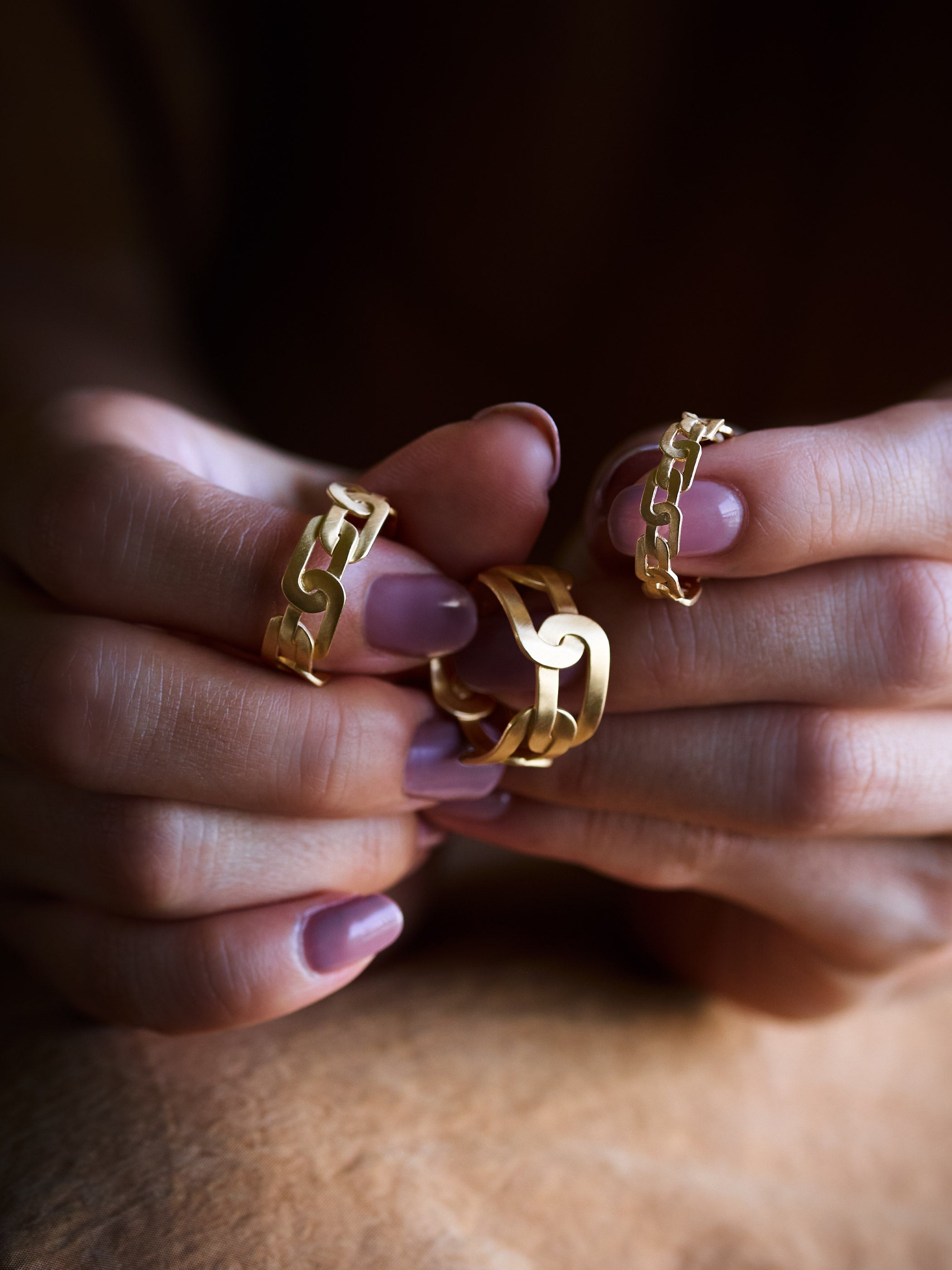 同じコレクションでも幅違いで異なる表情が愉しめます