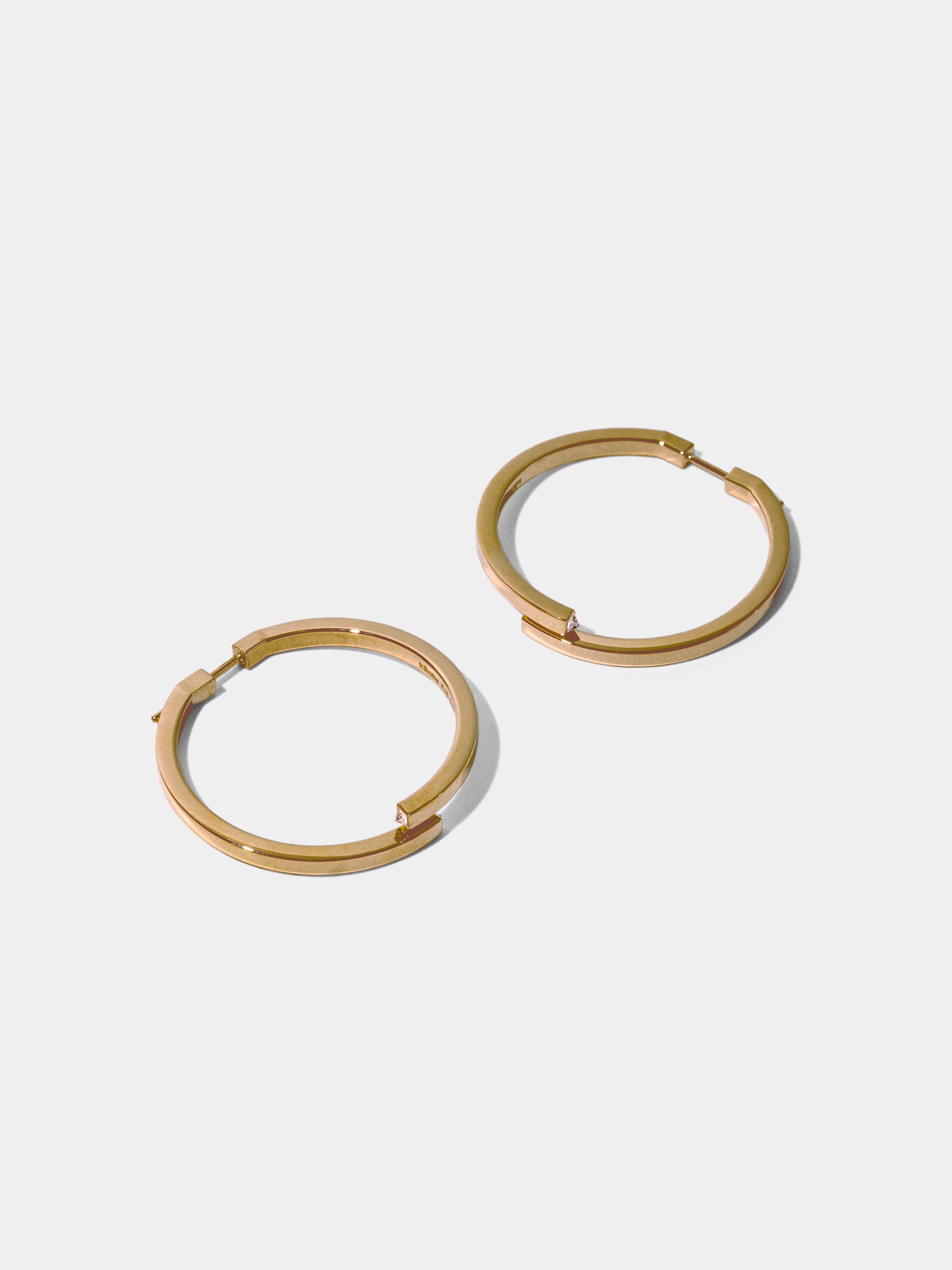 CROSSING / Pierced Earrings / Square / M