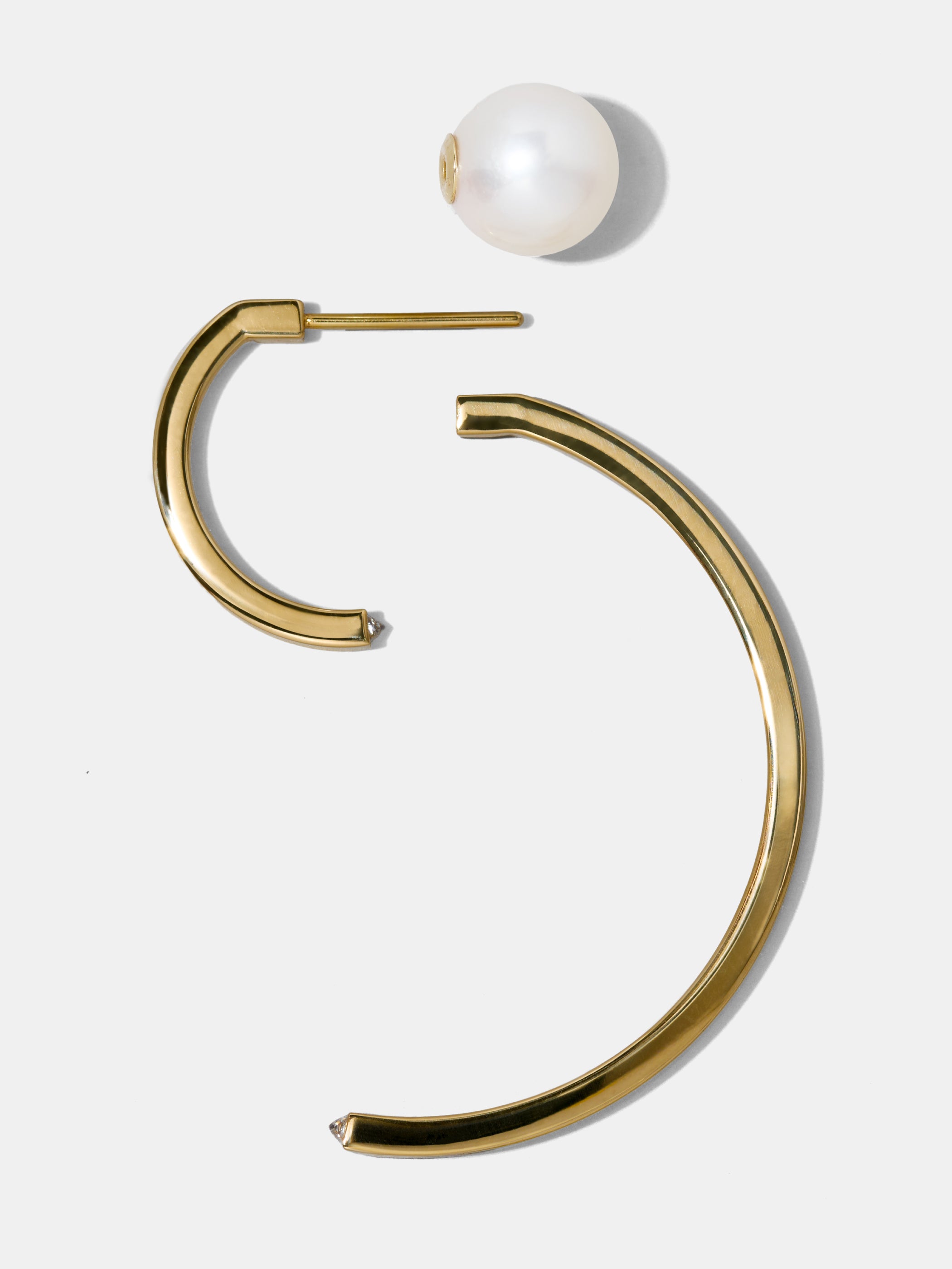 ハーフフープS 、ハーフフープLキャッチ、アコヤパールキャッチがセットになっています