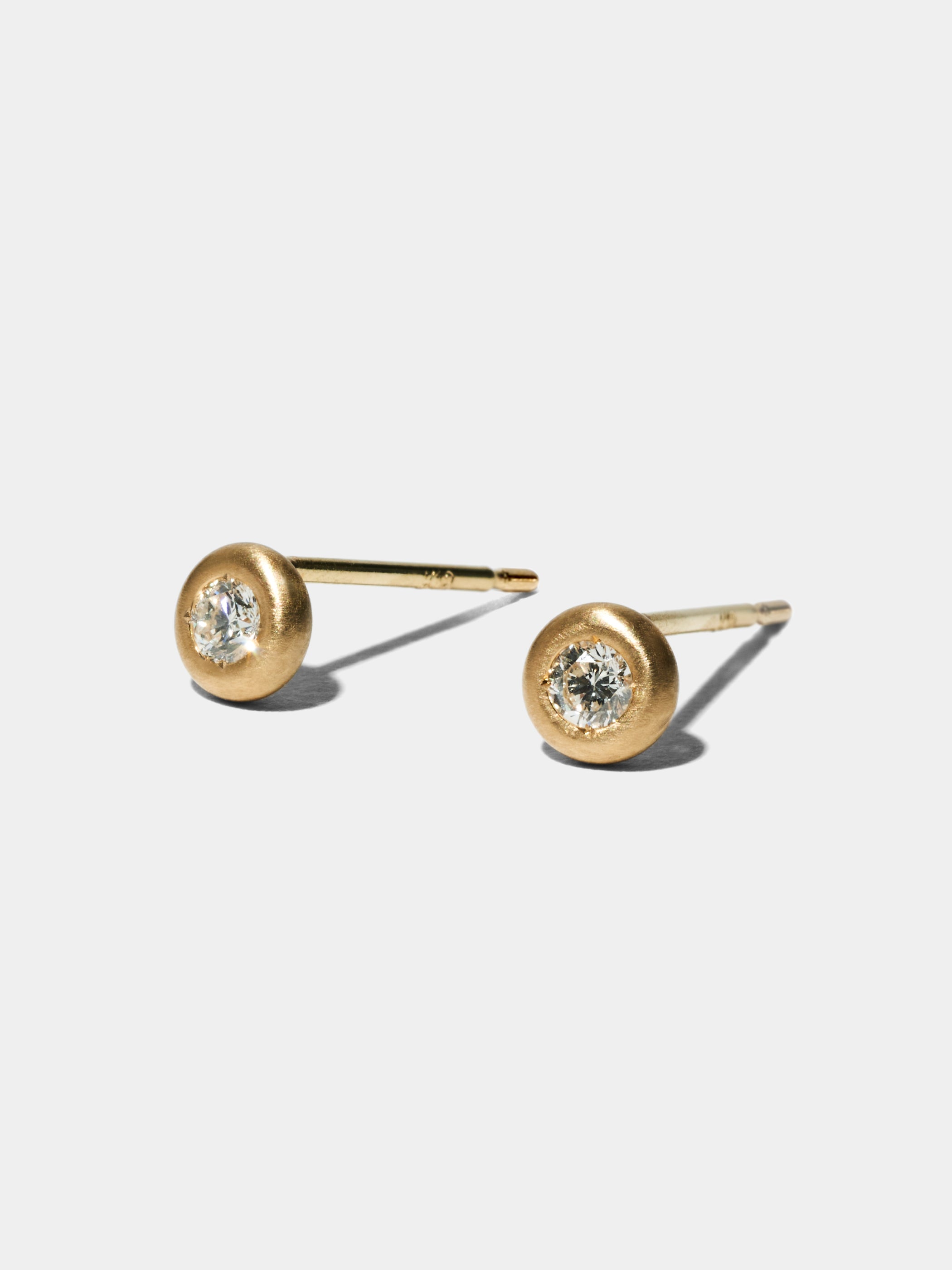 PUFF / Pierced Earrings / Solitaire / M