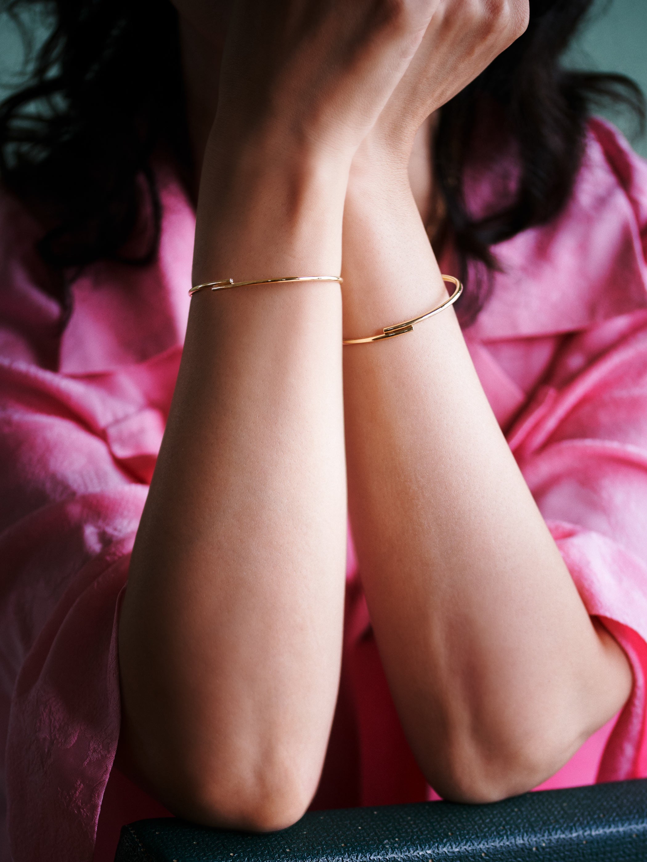 着用イメージです/右腕:1.8MM_S 左腕:2.2MM_S