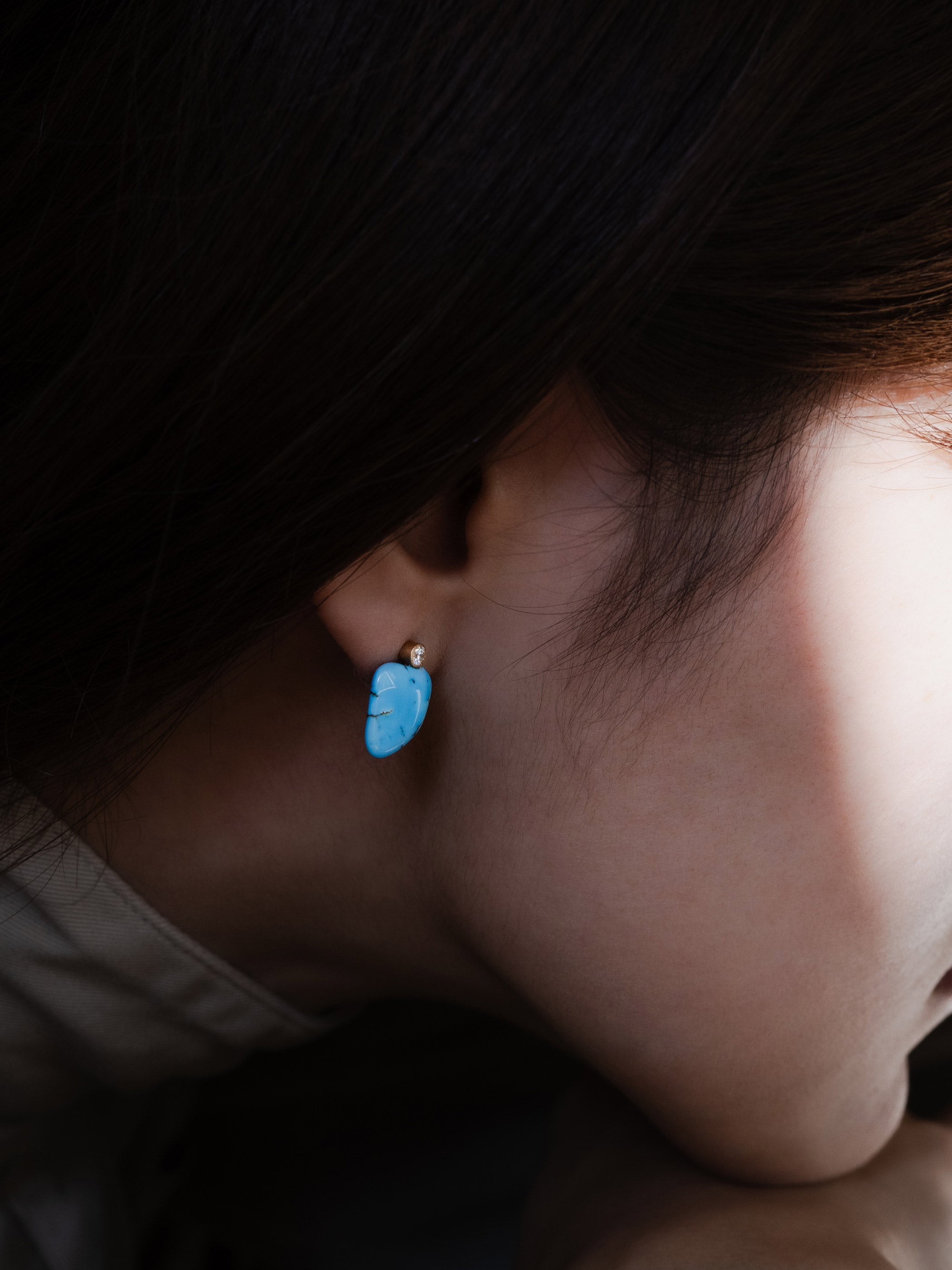 着用イメージです ペアはもちろん片耳ずつ身に着けても