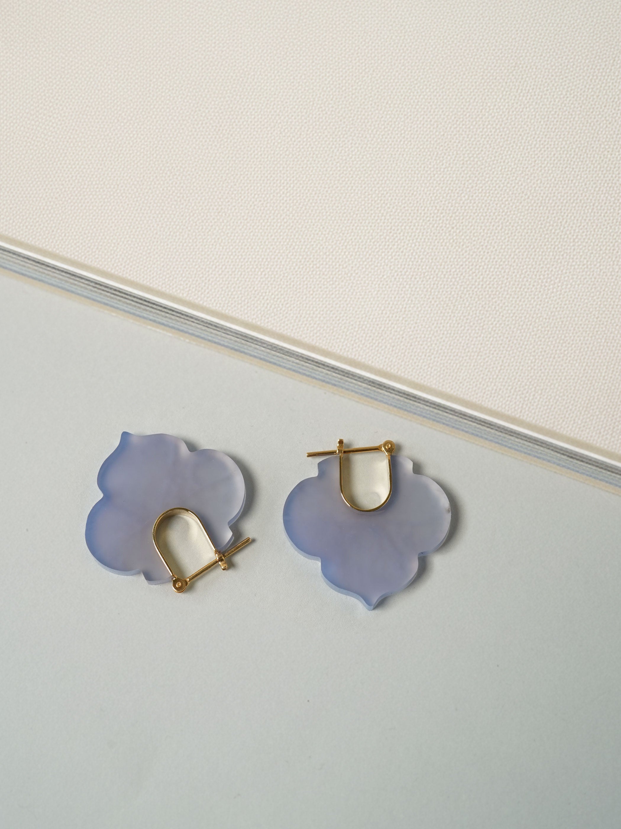 CREST / Pierced Earrings / Moroccan / Blue Chalcedony