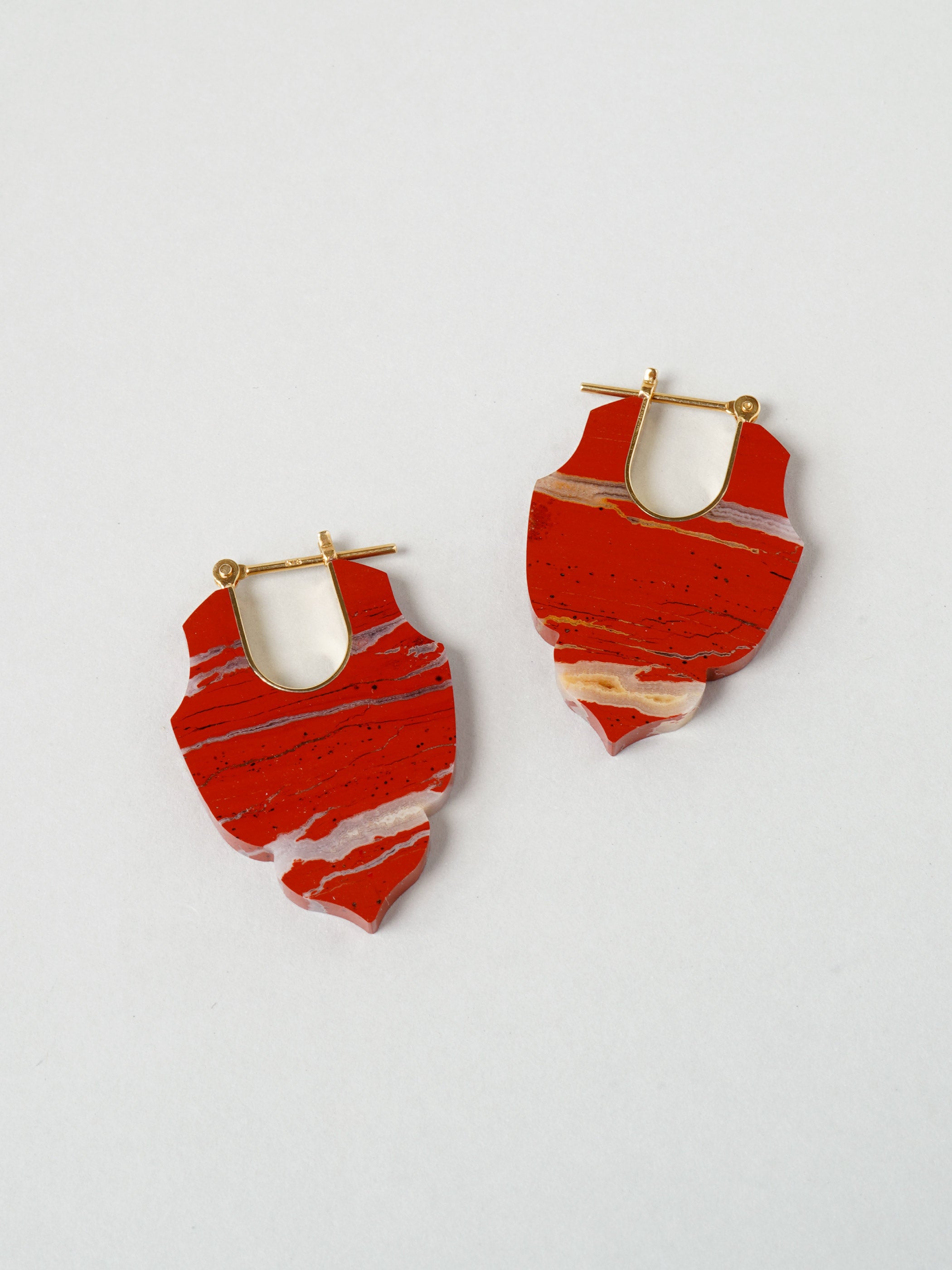 CREST / Pierced Earrings / Spear / Red Jasper