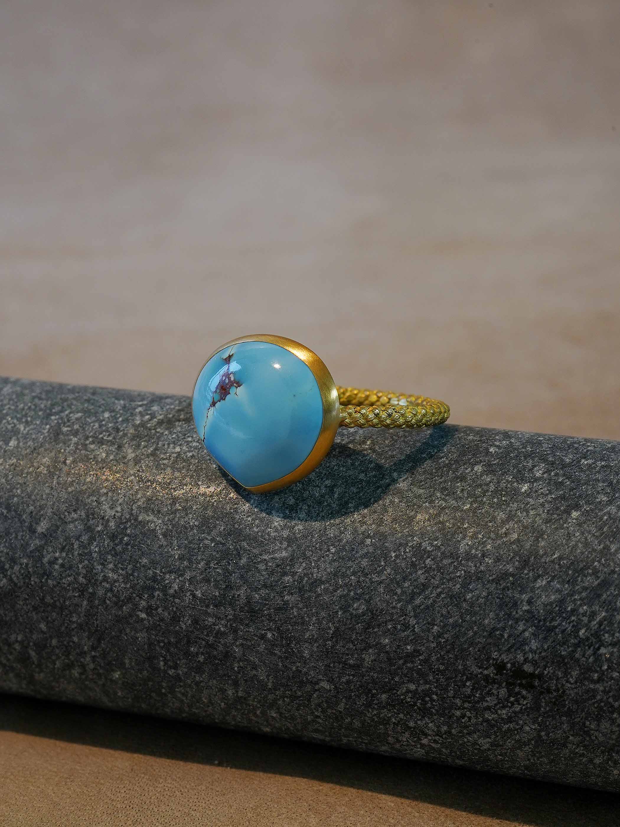 画像はできるだけ実物に近くなるよう撮影しておりますが、ご利用のモニター画面により実際の商品と多少見え方が異なる場合がございます