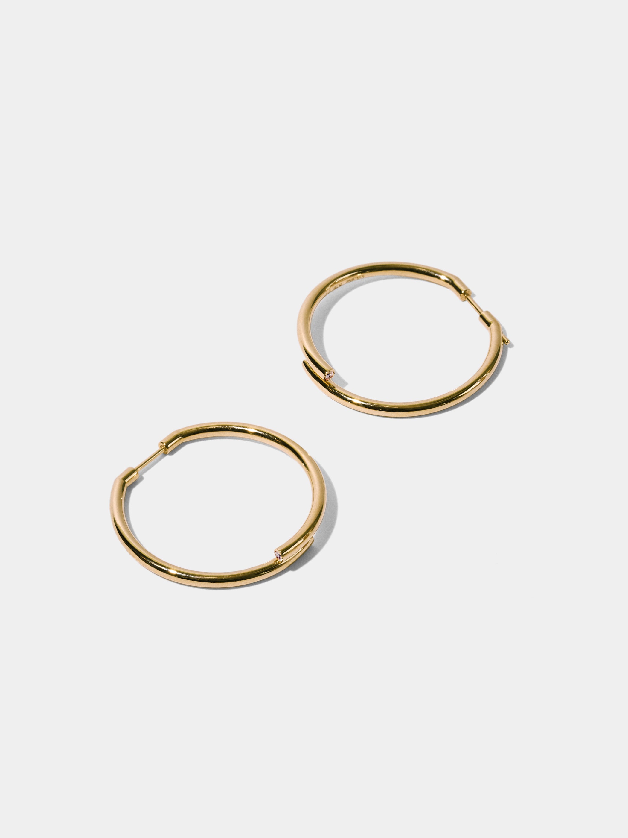 CROSSING_Pierced Earrings_Round_M