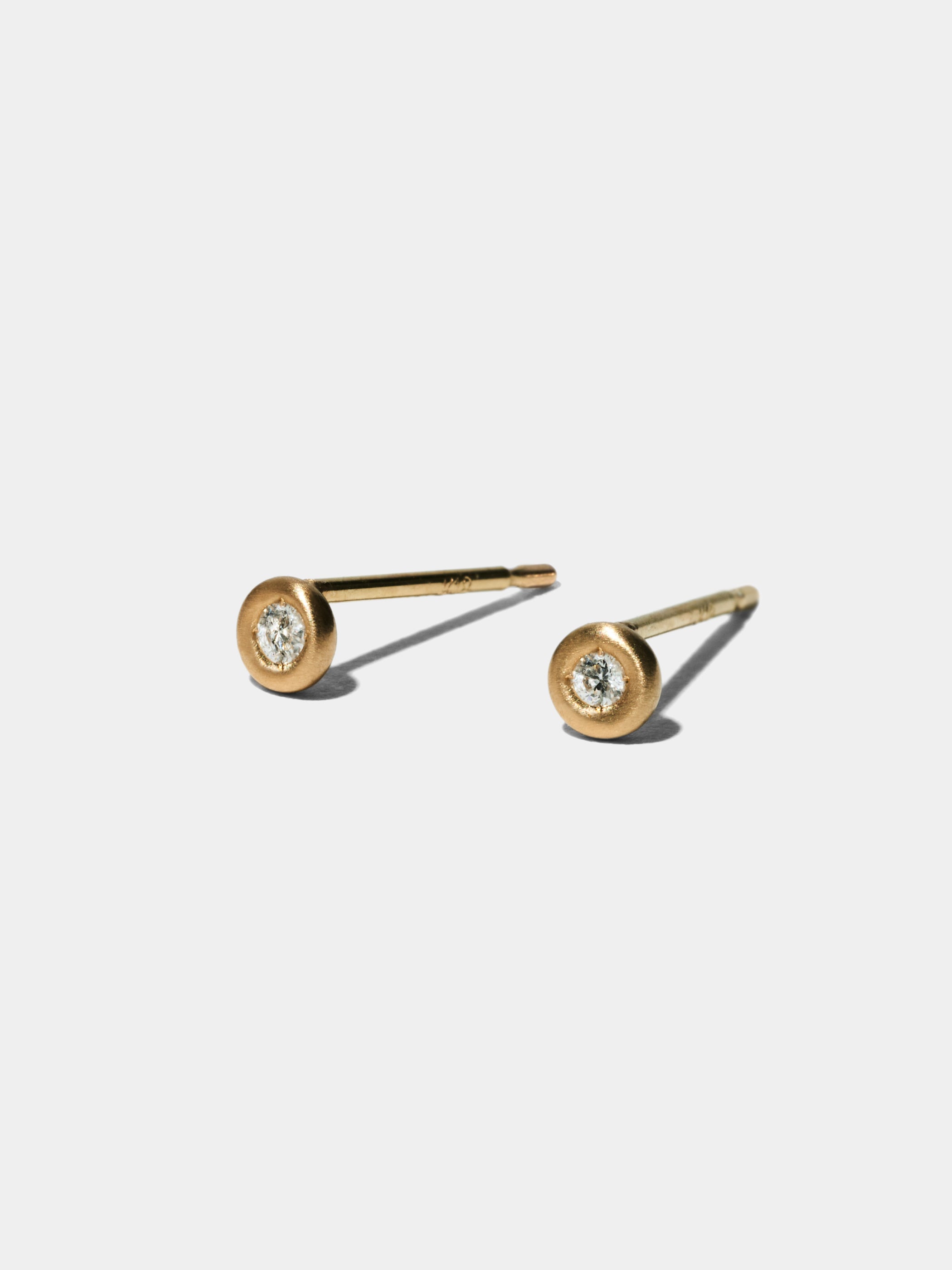 PUFF / Pierced Earrings / Solitaire / S