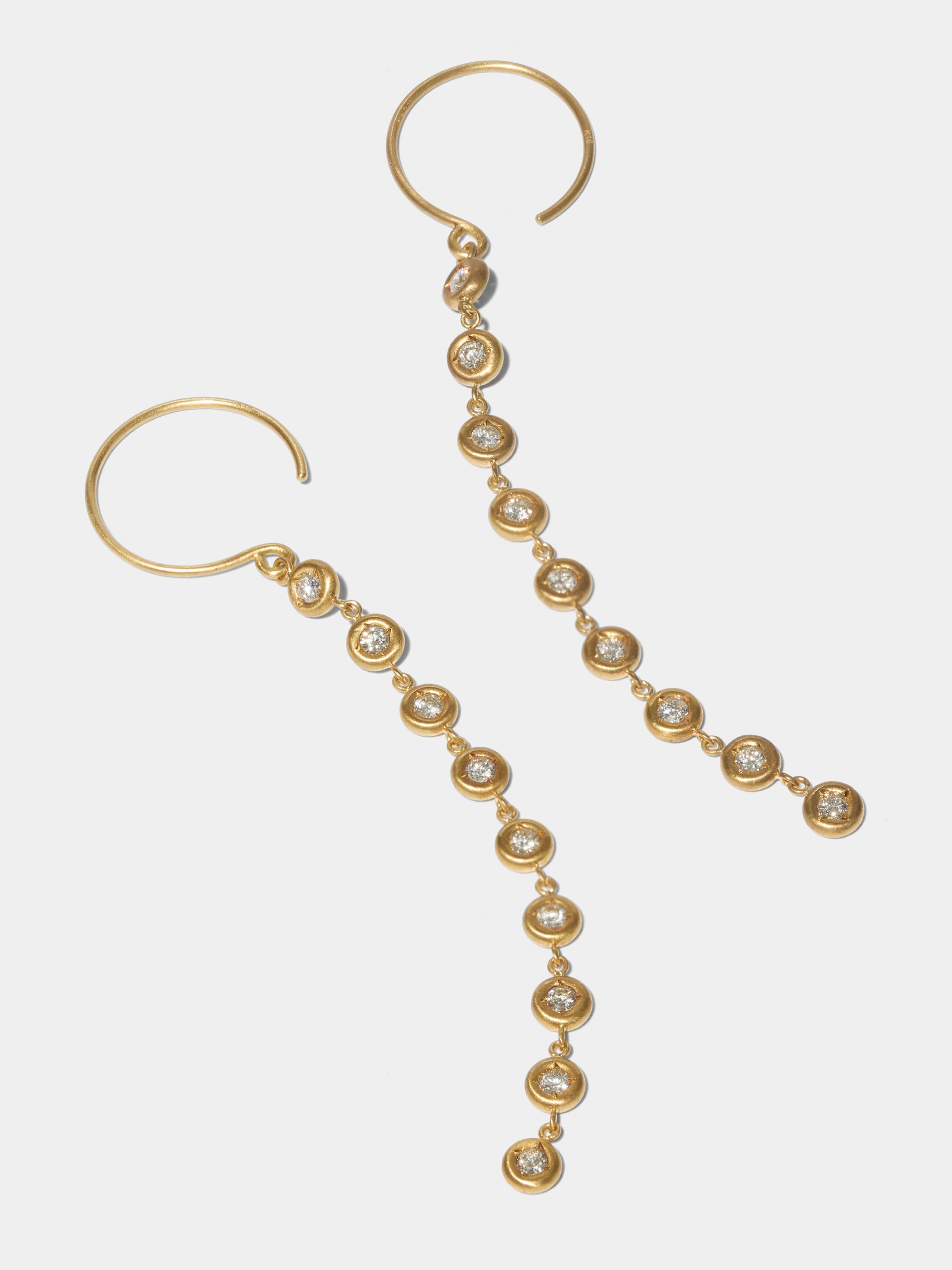 PUFF / Pierced Earrings / Swing / Hook Medium