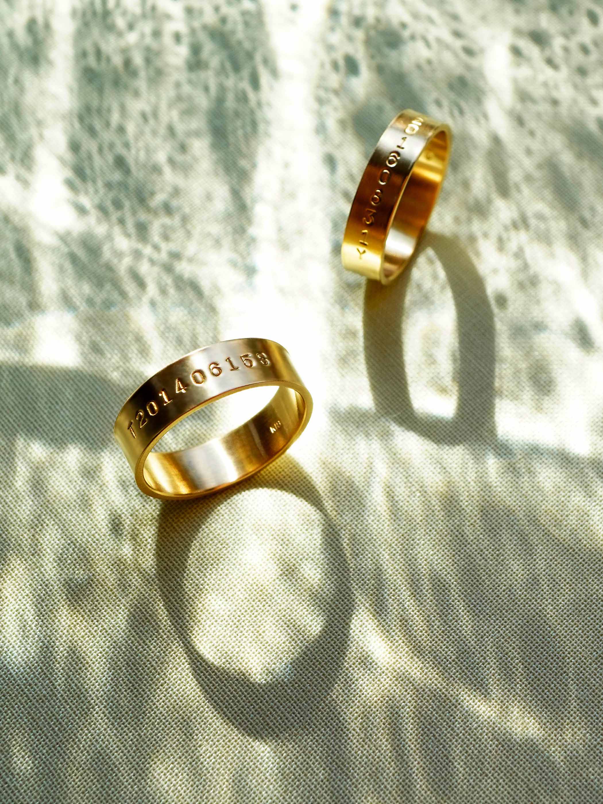 3.2MM以上は刻印を縦列か横列か選ぶことができます ＊左が横列、右が縦列