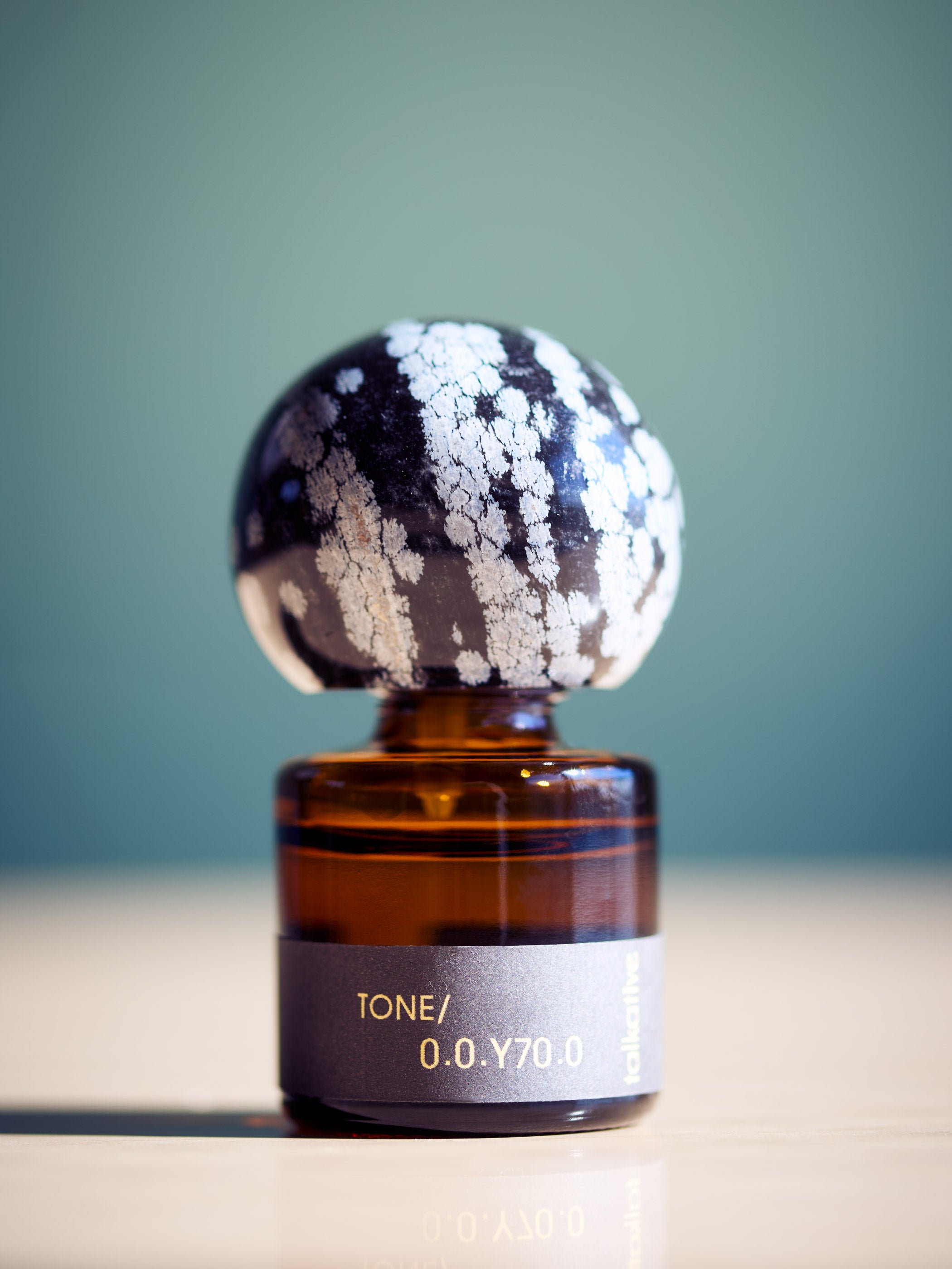 TONE/ 0.0.Y70.0 / Snowflake Obsidian