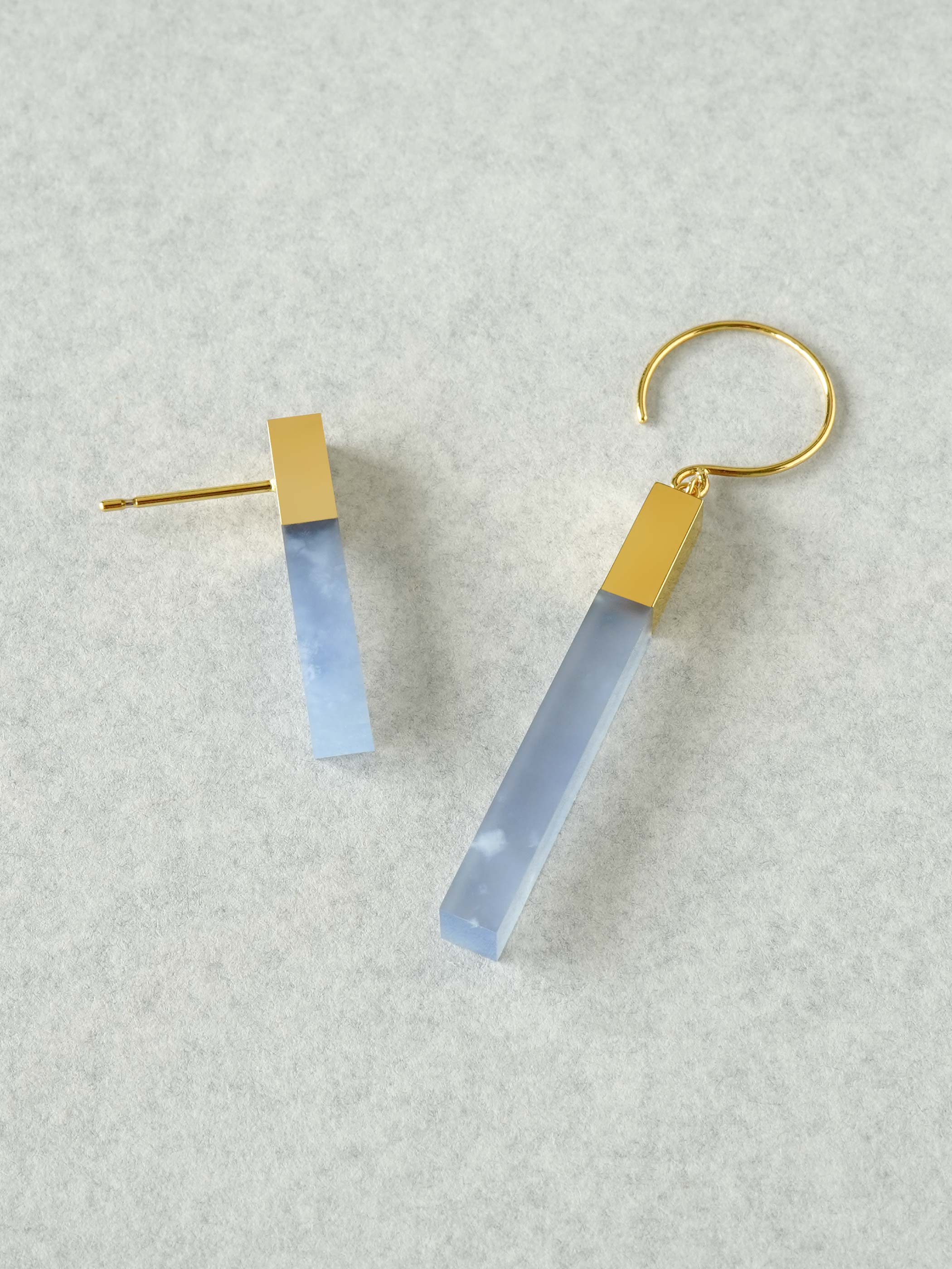 同じブルーカラーで、長さとタイプが違う組み合わせもおすすめです ※画像右は個体A